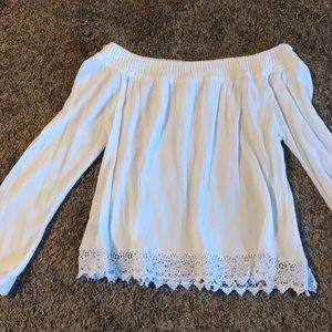 Off the shoulder long sleeve size Medium